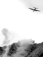 Avion de la FAV lanza sus bombas sobre el Fortn Solano.